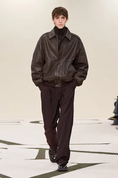 Look 29